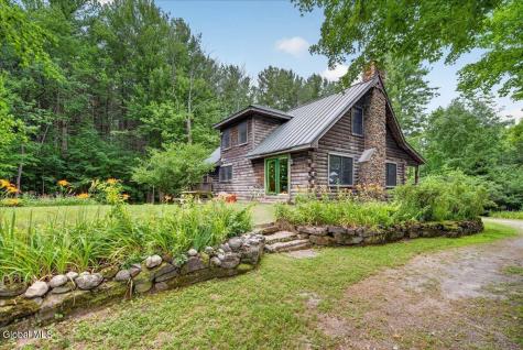 2274 Touareuna Road Amsterdam NY 12010