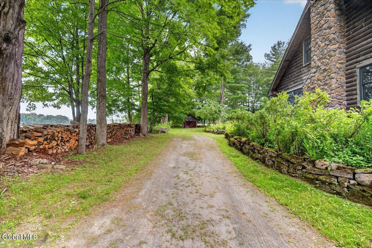 2274 Touareuna Road Amsterdam NY 12010