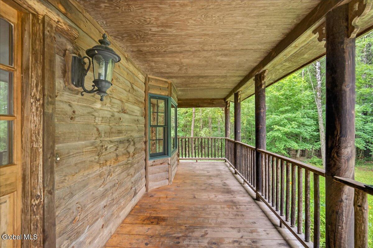 2274 Touareuna Road Amsterdam NY 12010