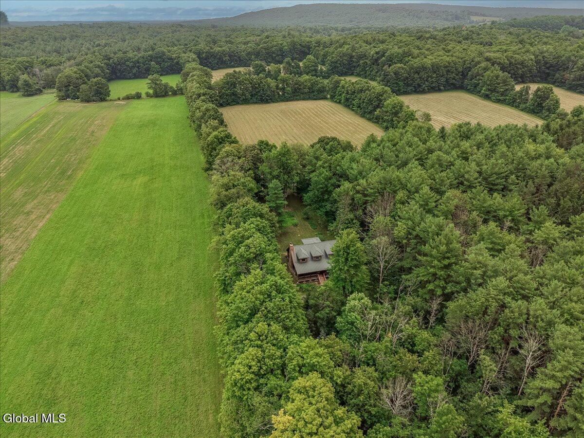 2274 Touareuna Road Amsterdam NY 12010