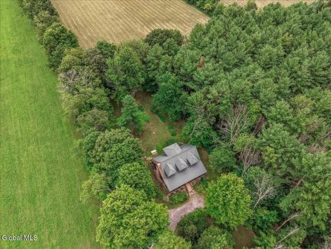 2274 Touareuna Road Amsterdam NY 12010