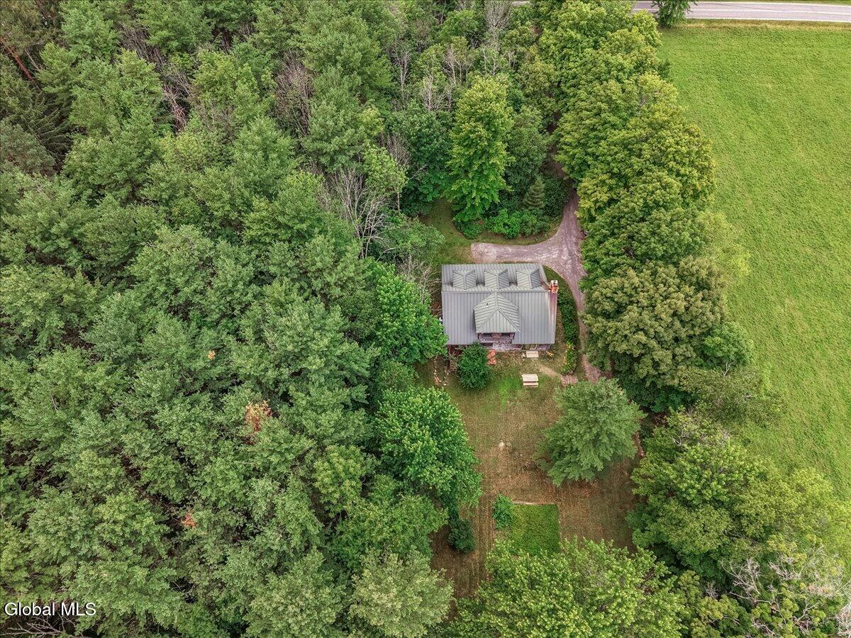 2274 Touareuna Road Amsterdam NY 12010