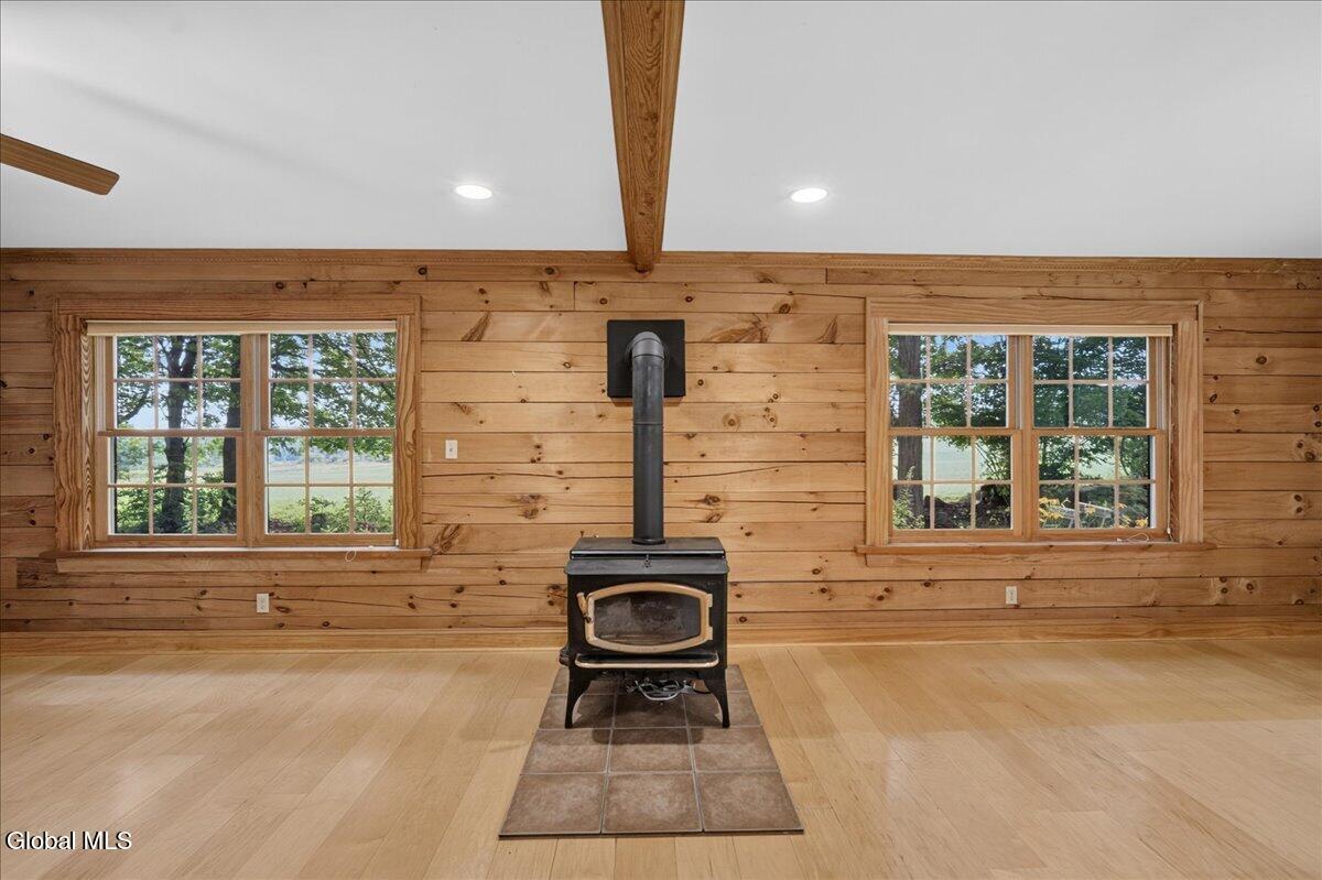 2274 Touareuna Road Amsterdam NY 12010