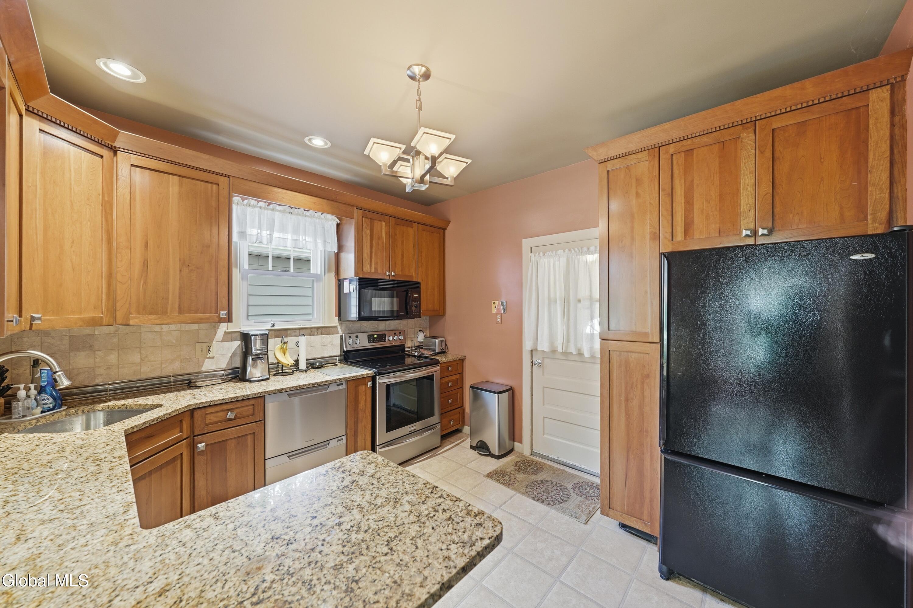 1117 Balltown Road Niskayuna NY 12309