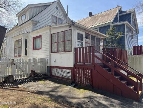 35 Cornell Street Schenectady NY 12304