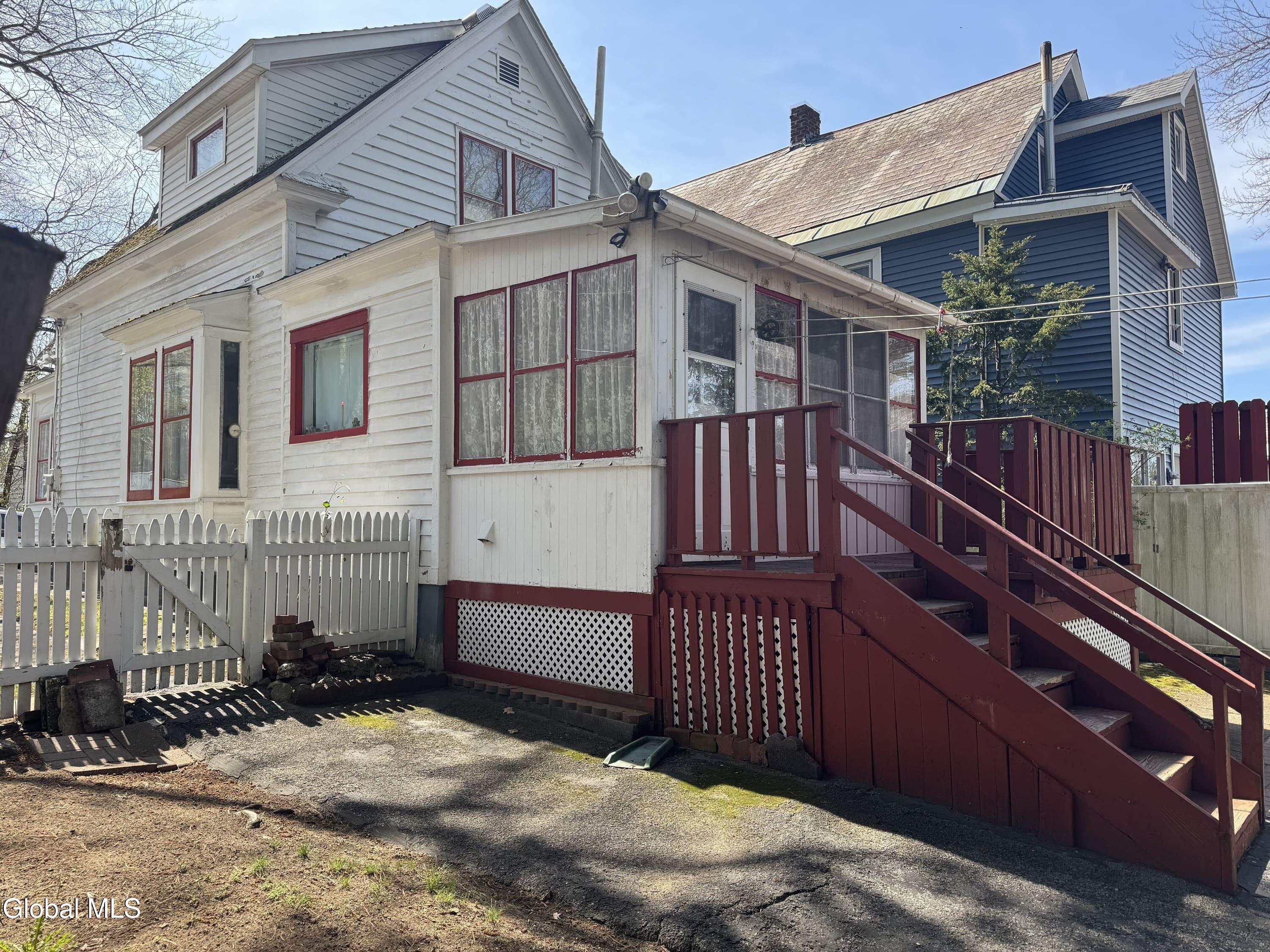 35 Cornell Street Schenectady NY 12304