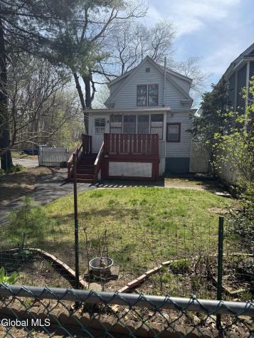 35 Cornell Street Schenectady NY 12304