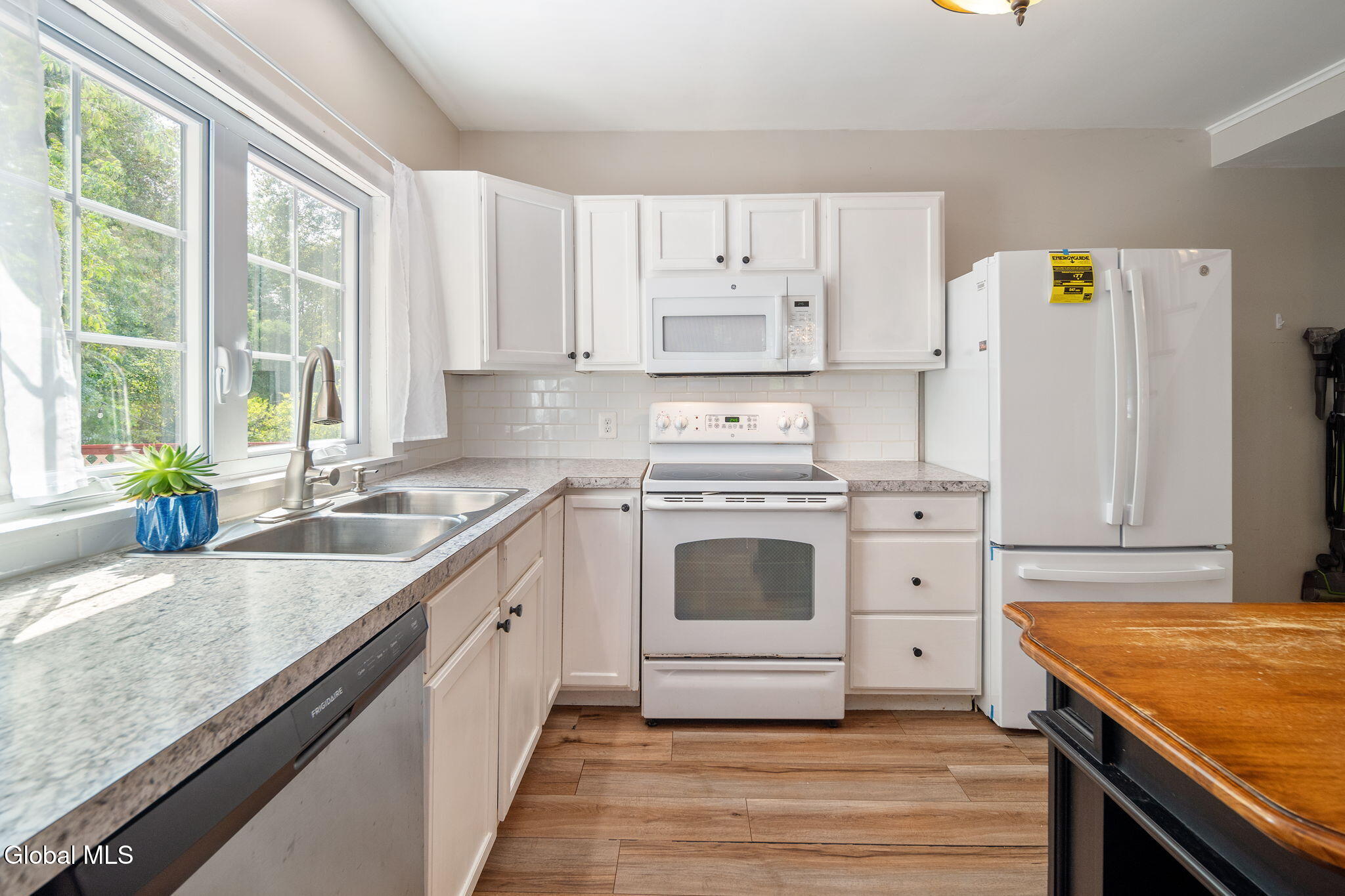 20 W Madison Avenue Johnstown NY 12095