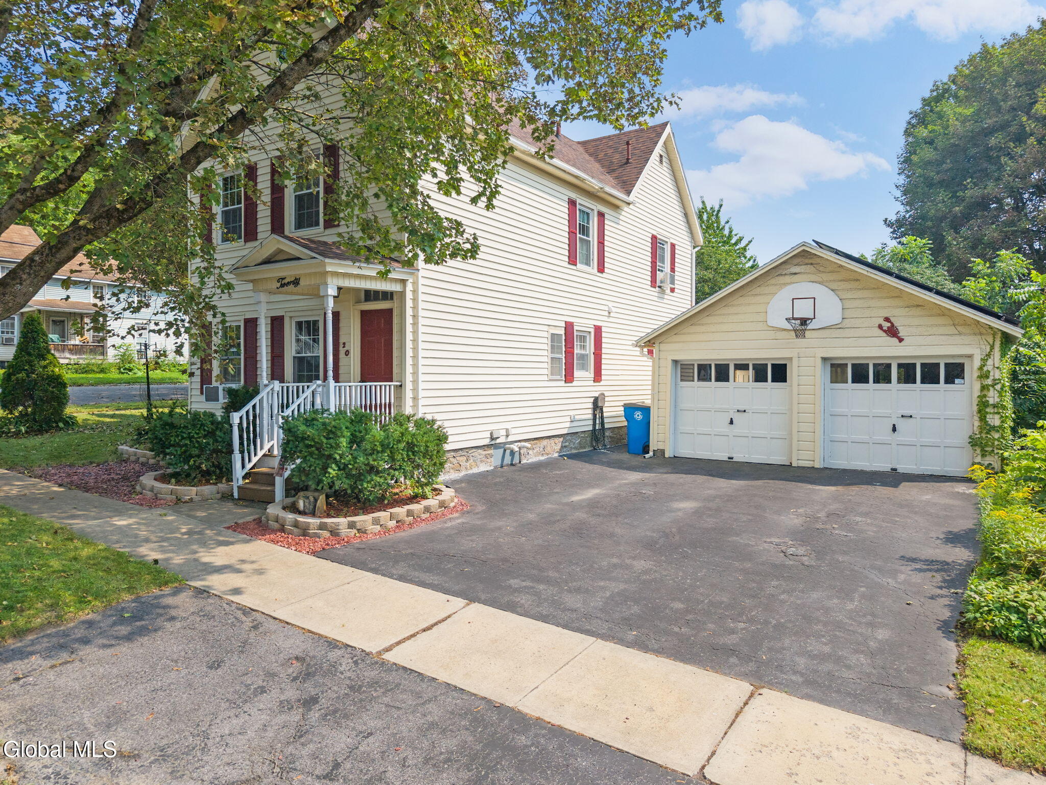 20 W Madison Avenue Johnstown NY 12095