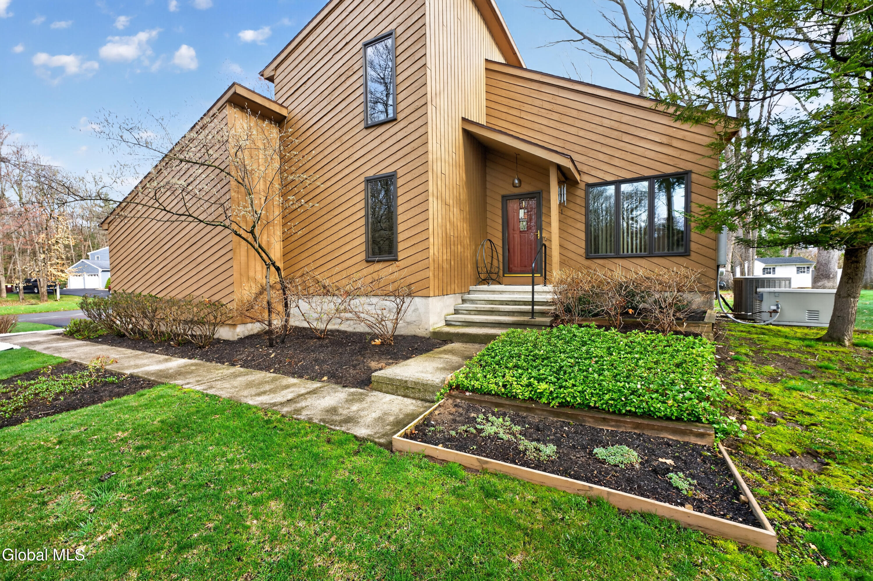 10 Durham Way Clifton Park NY 12065