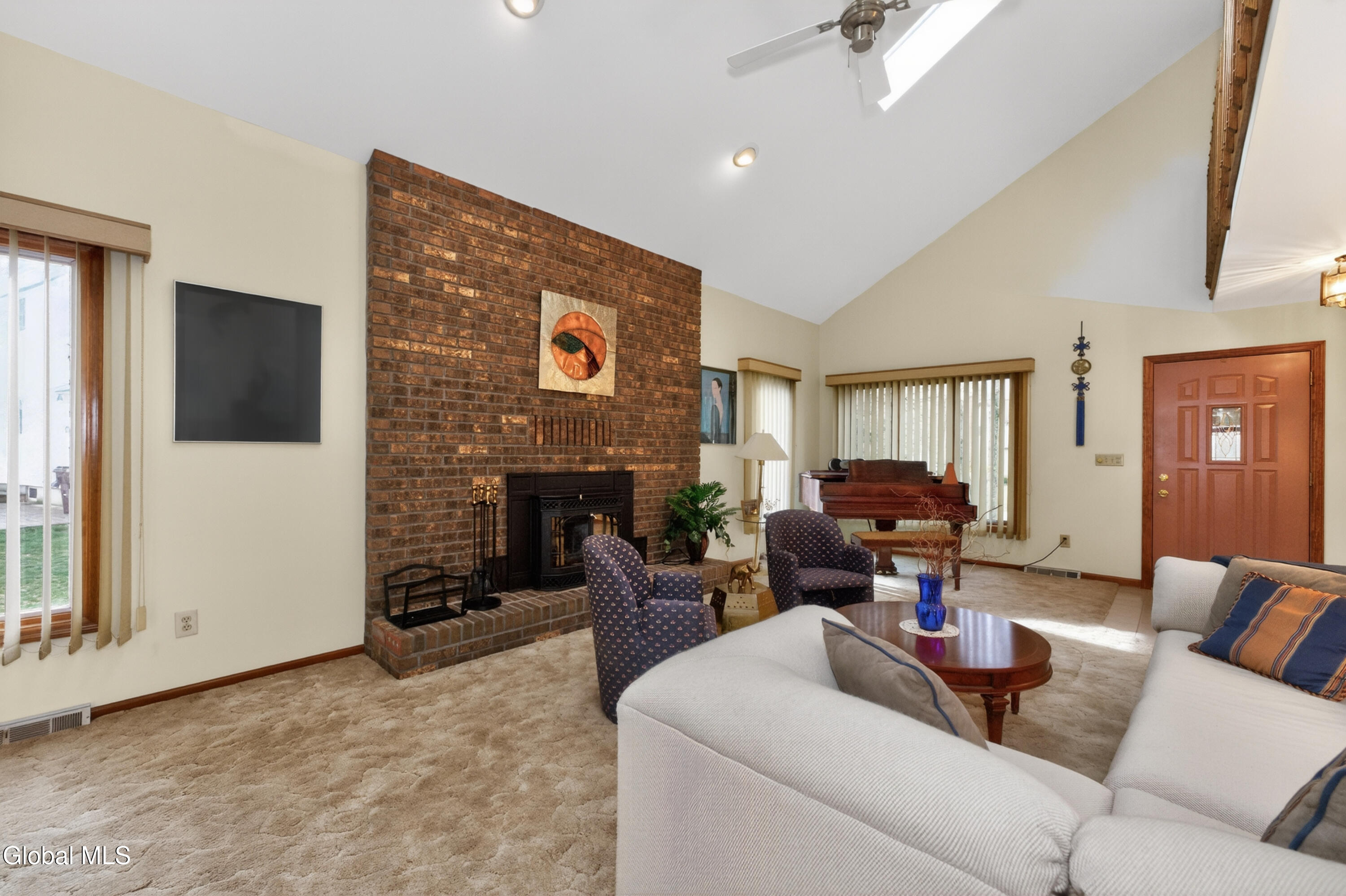 10 Durham Way Clifton Park NY 12065