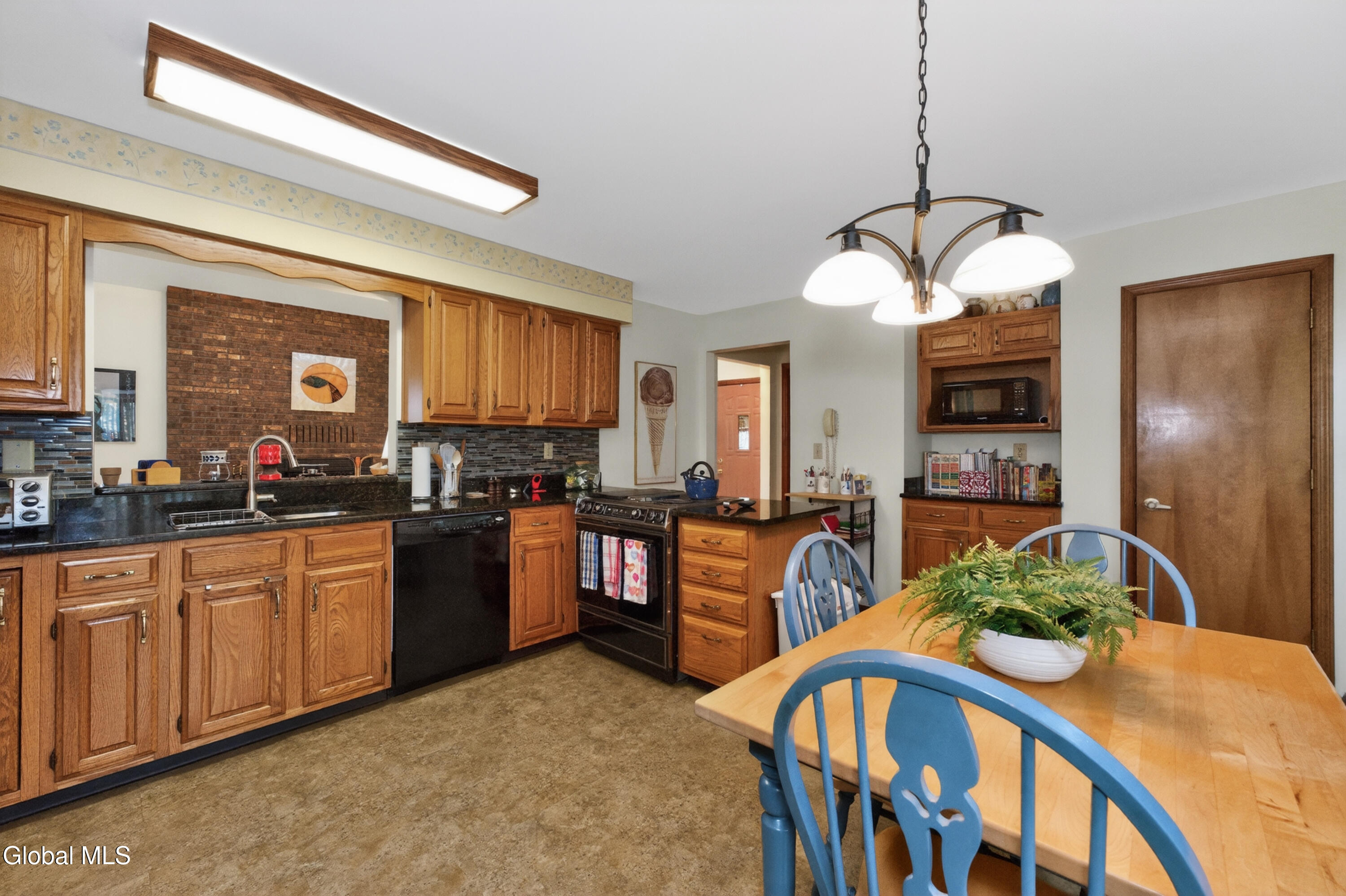 10 Durham Way Clifton Park NY 12065