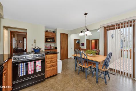 10 Durham Way Clifton Park NY 12065