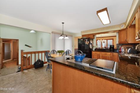 10 Durham Way Clifton Park NY 12065