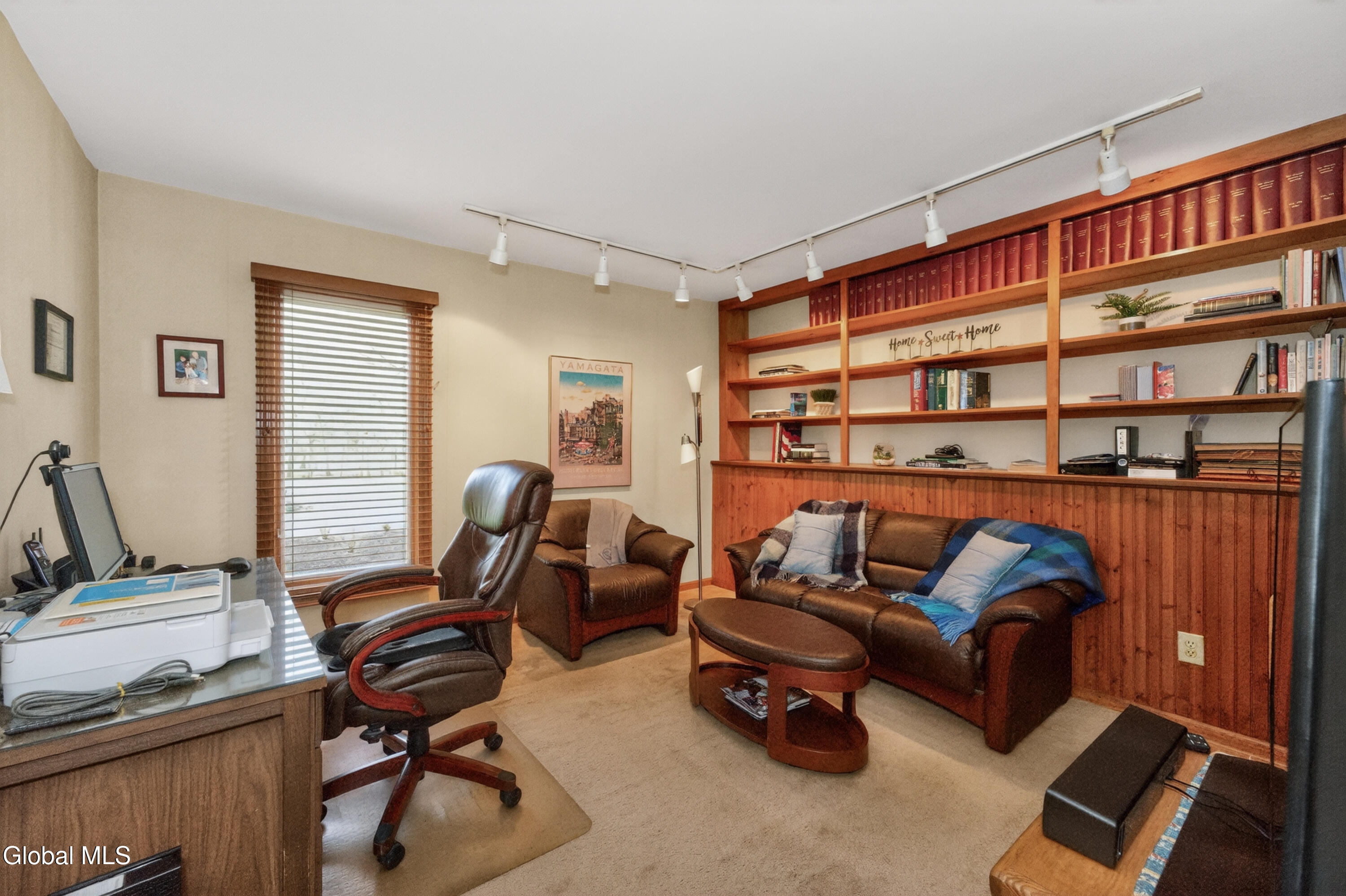 10 Durham Way Clifton Park NY 12065