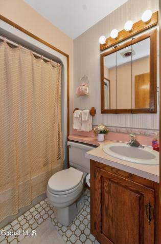 10 Durham Way Clifton Park NY 12065