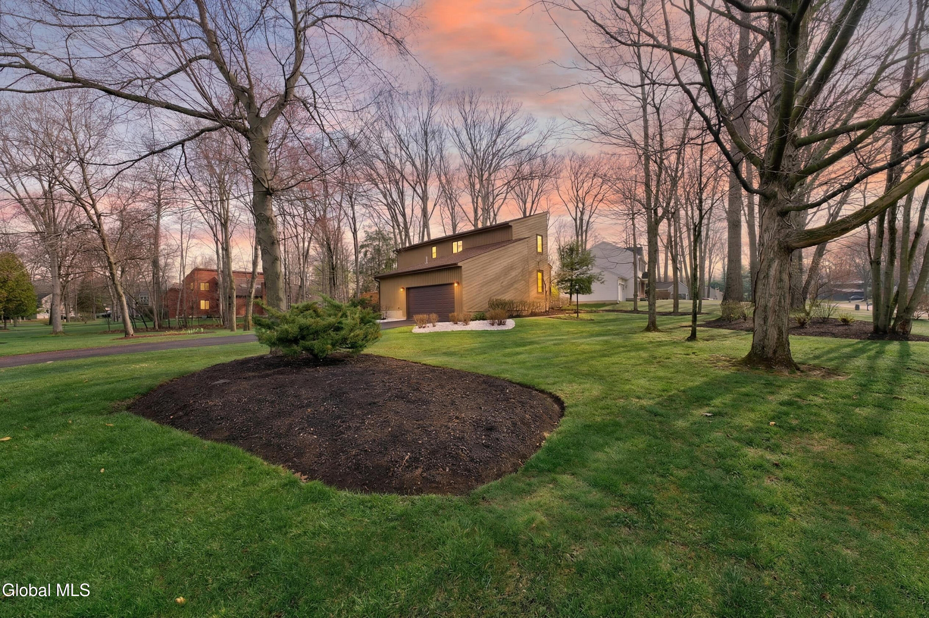 10 Durham Way Clifton Park NY 12065