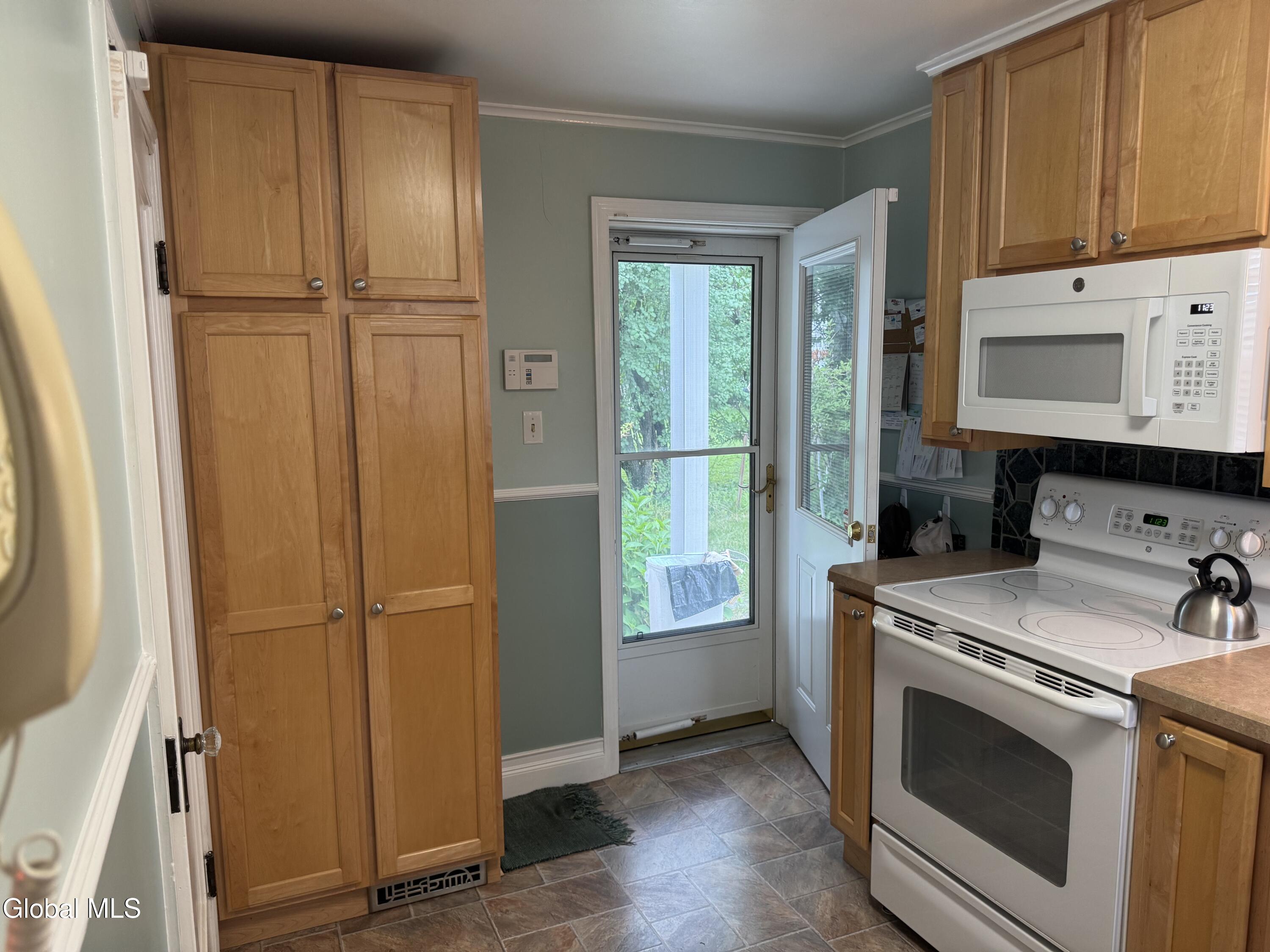 1300 Mcclellan Street Schenectady NY 12309