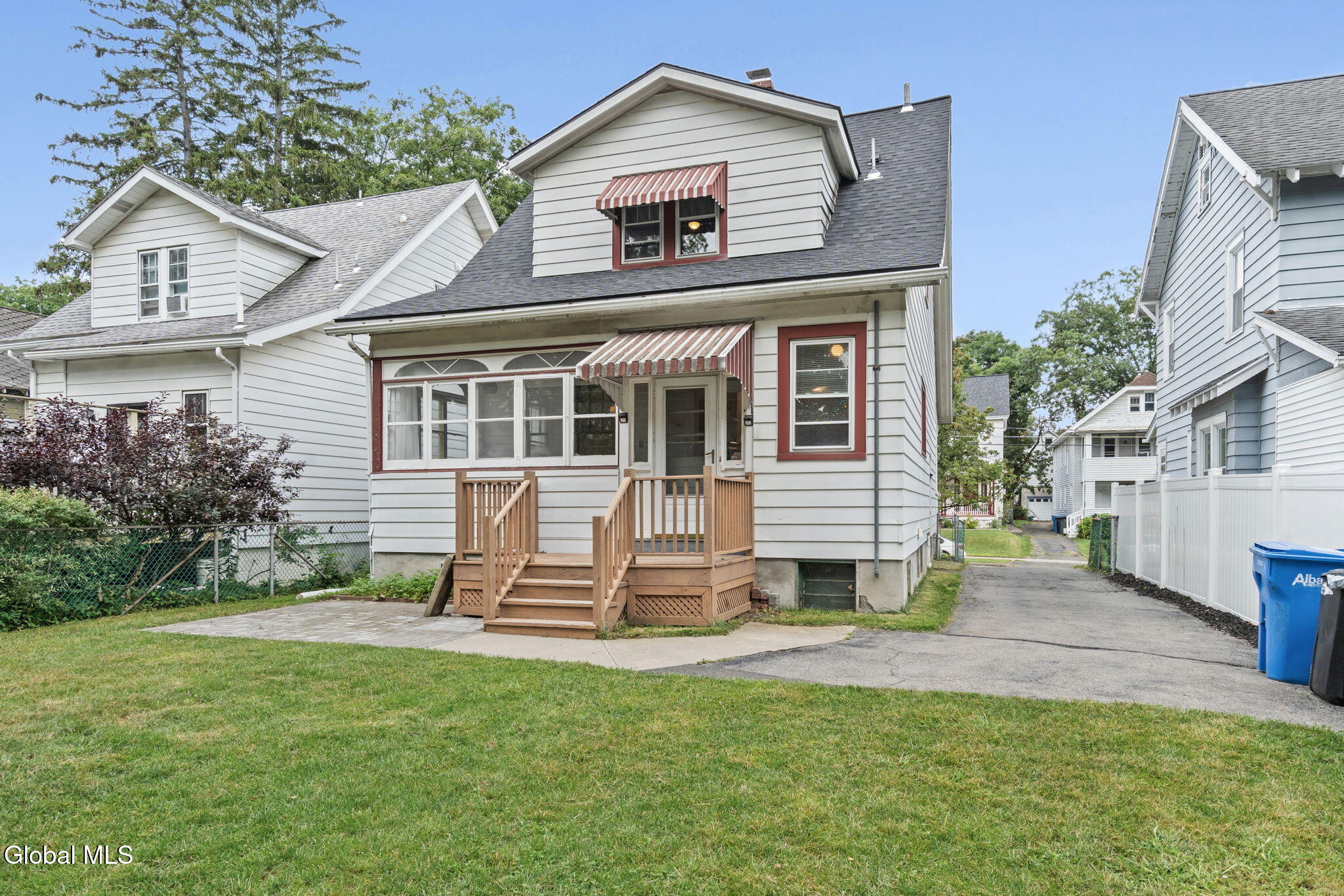 74 Hollywood Avenue Albany NY 12208