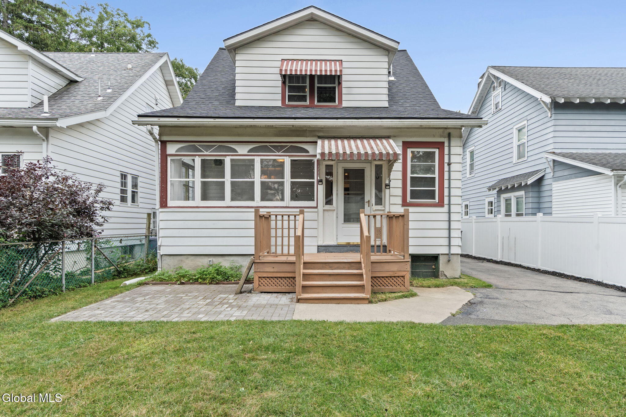 74 Hollywood Avenue Albany NY 12208