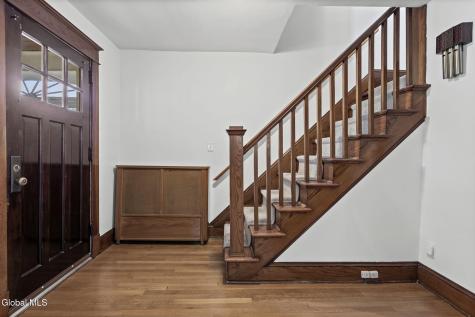 74 Hollywood Avenue Albany NY 12208