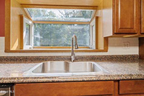 367 Closson Road Glenville NY 12302