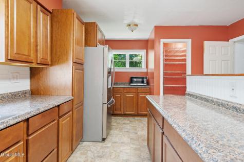 367 Closson Road Glenville NY 12302