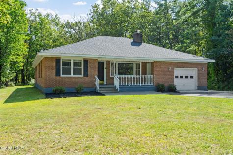 367 Closson Road Glenville NY 12302
