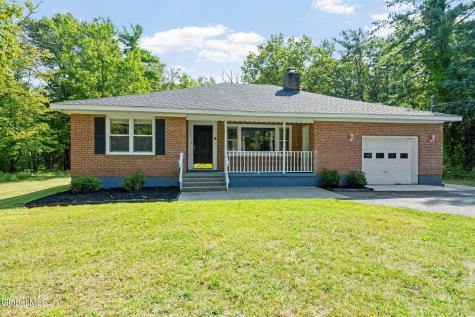 367 Closson Road Glenville NY 12302