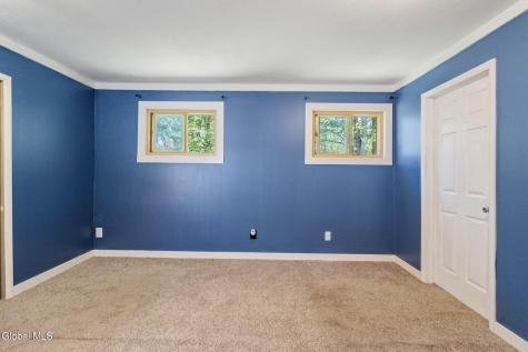 367 Closson Road Glenville NY 12302
