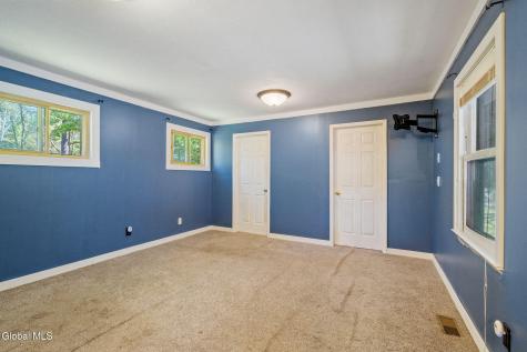 367 Closson Road Glenville NY 12302