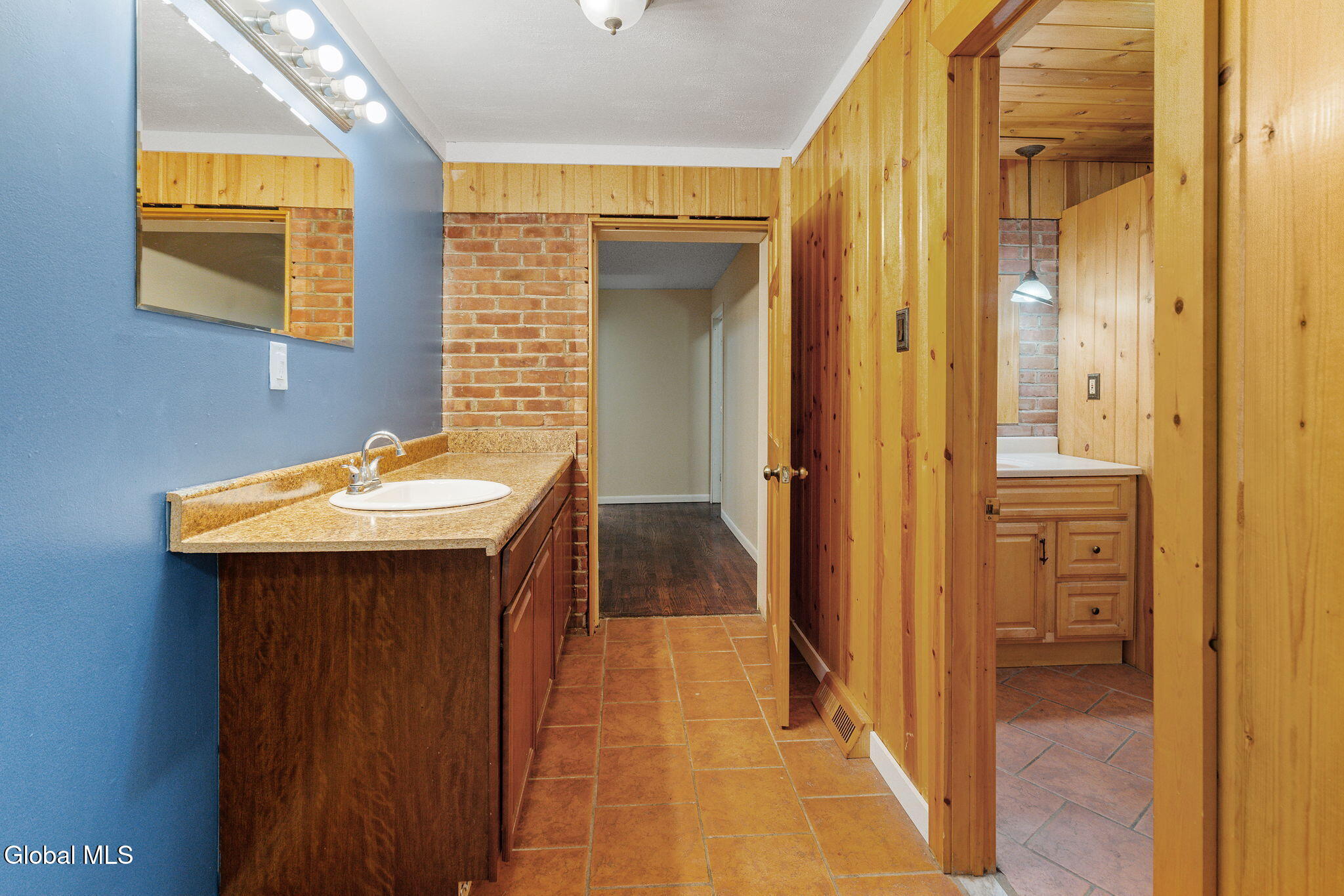 367 Closson Road Glenville NY 12302