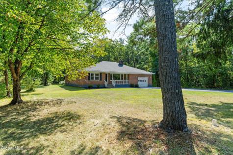 367 Closson Road Glenville NY 12302