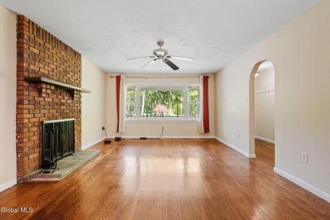 367 Closson Road Glenville NY 12302