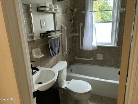 29 Fay Street Gloversville NY 12078