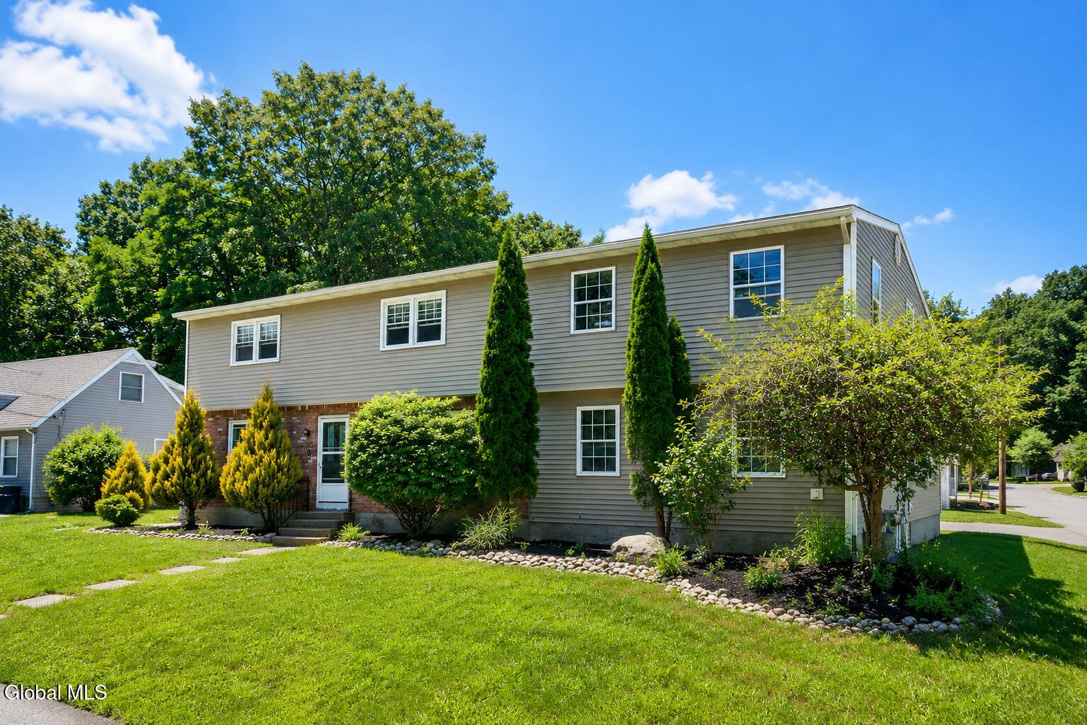 8 Emerson Drive Latham NY 12110