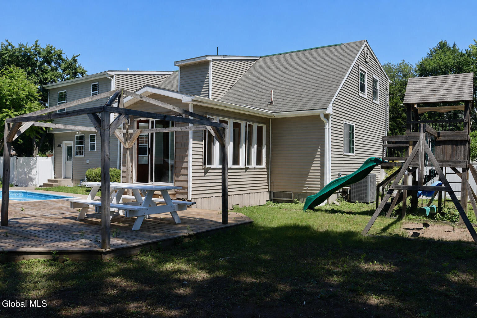 8 Emerson Drive Latham NY 12110
