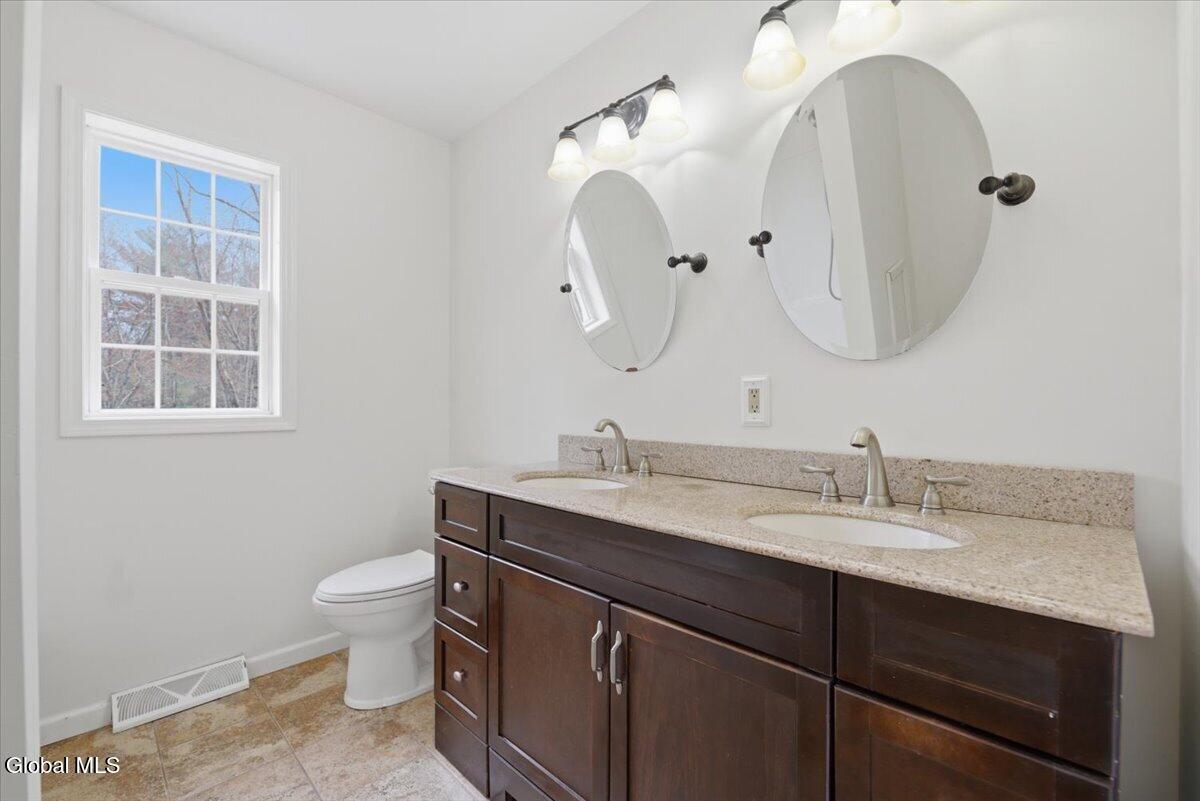 2 Shuvee Lane Gansevoort NY 12831