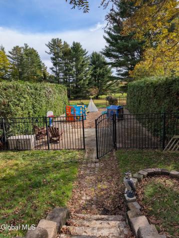 20 Easterly Street Gloversville NY 12078