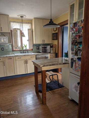 20 Easterly Street Gloversville NY 12078