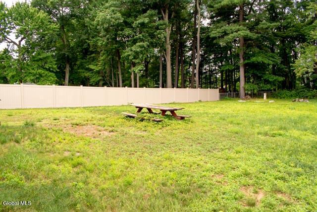 11 Melissa Court Albany NY 12205