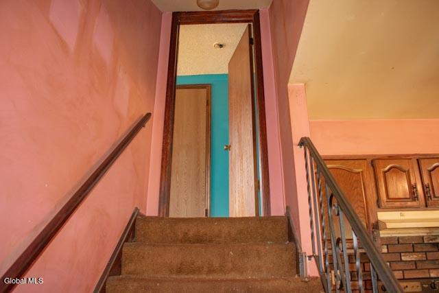 11 Melissa Court Albany NY 12205
