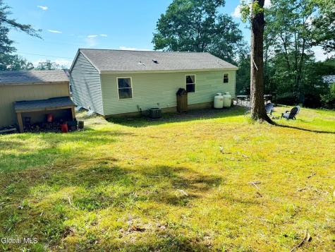 26 Knobhill Road Averill Park NY 12018
