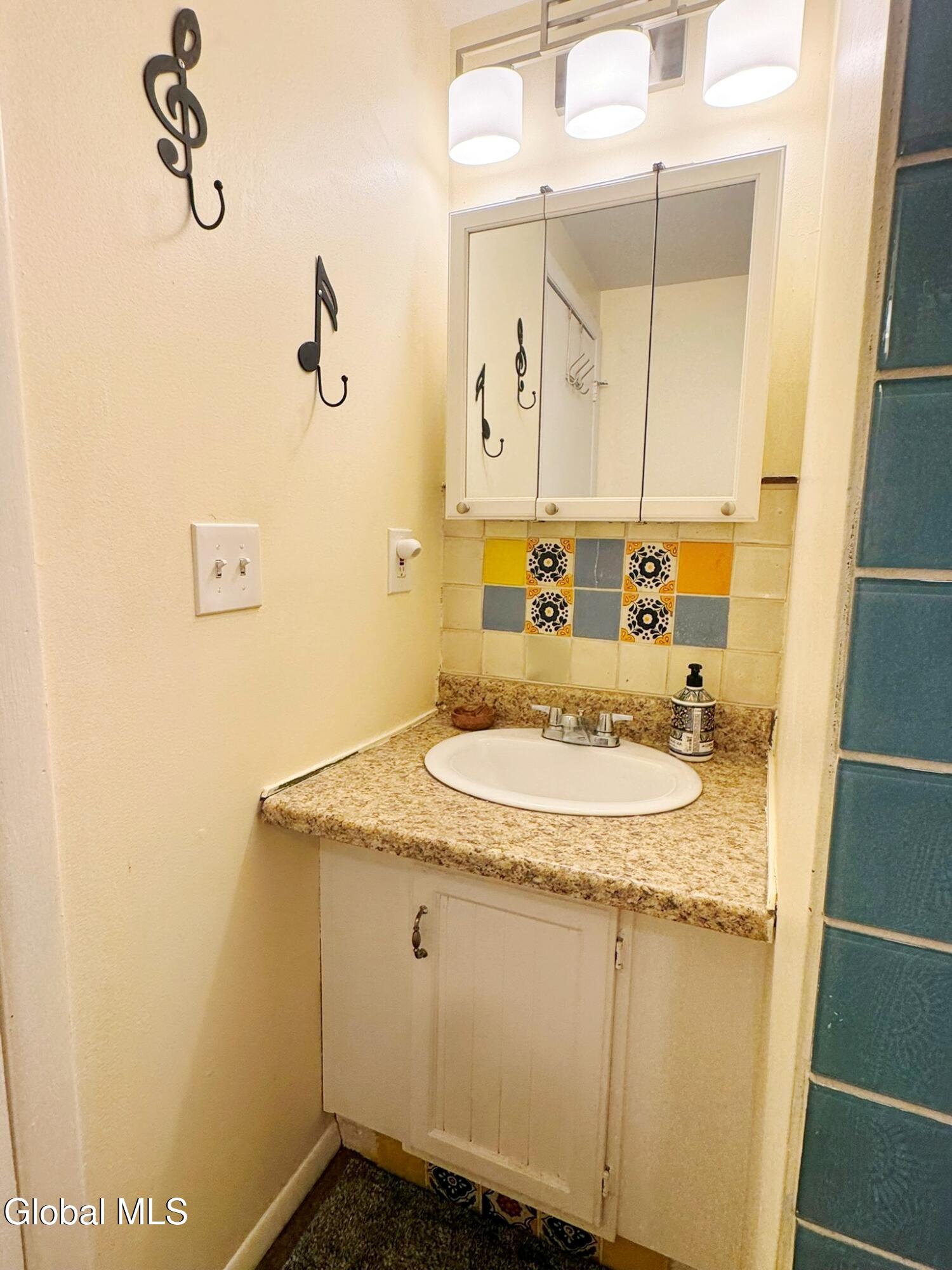 26 Knobhill Road Averill Park NY 12018
