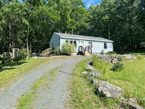 26 Knobhill Road Averill Park NY 12018