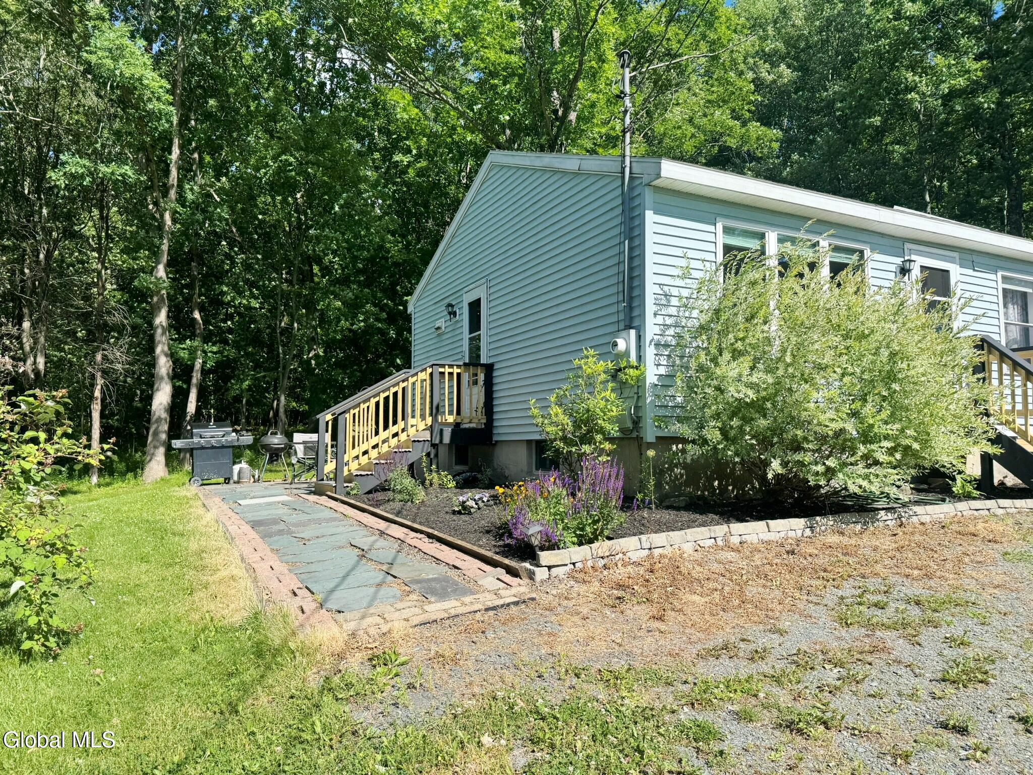 26 Knobhill Road Averill Park NY 12018