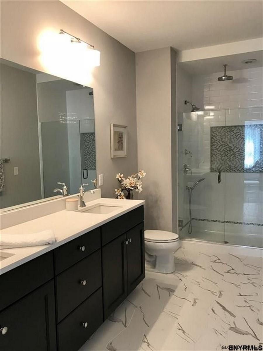 21 Harbor Lane Cohoes NY 12047