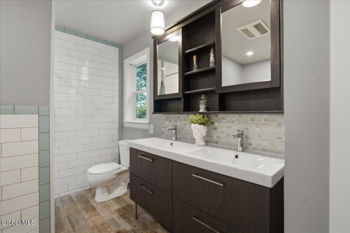 1805 Amsterdam Road Ballston Spa NY 12020