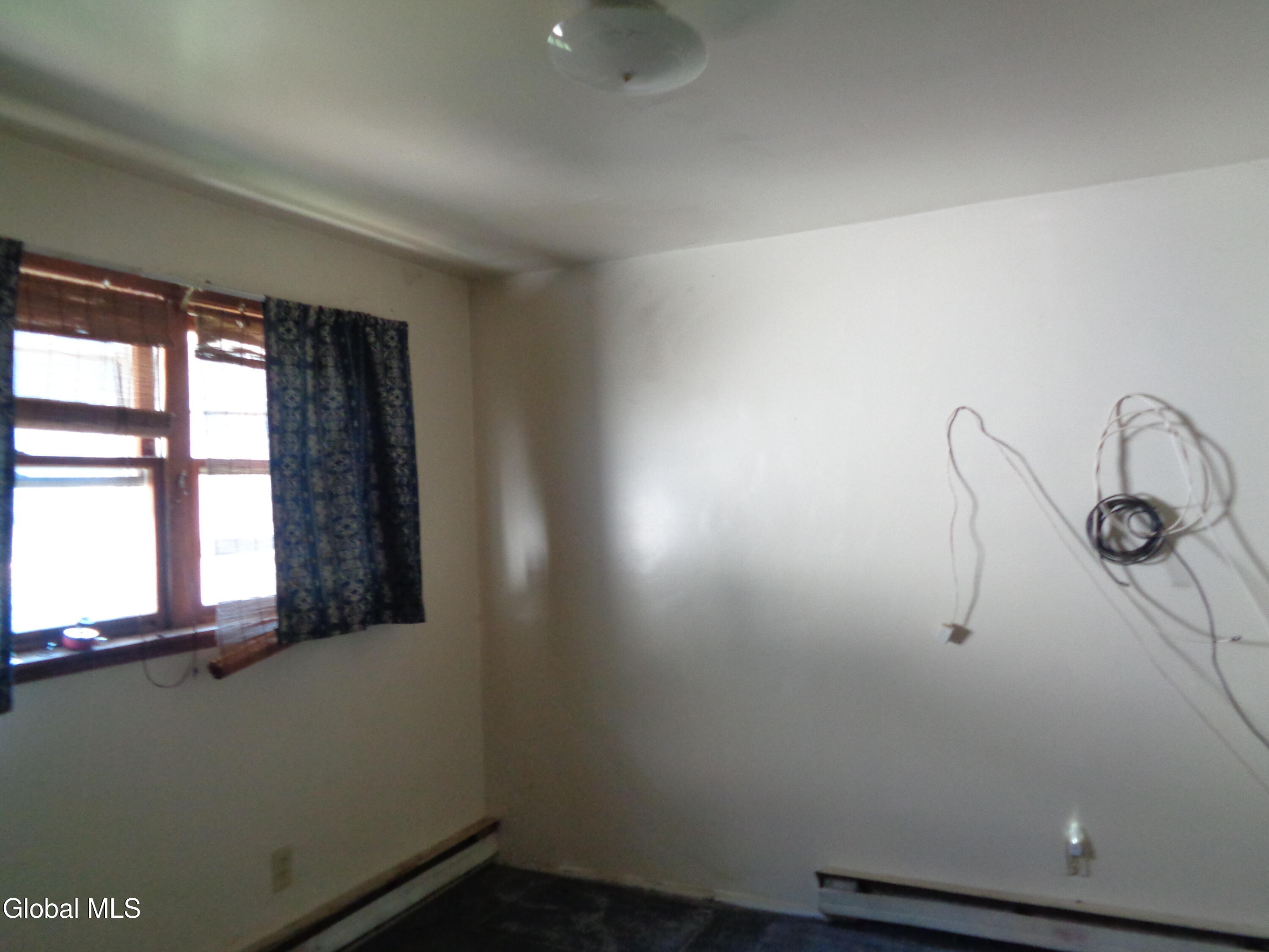 1552 4th Avenue Schenectady NY 12303