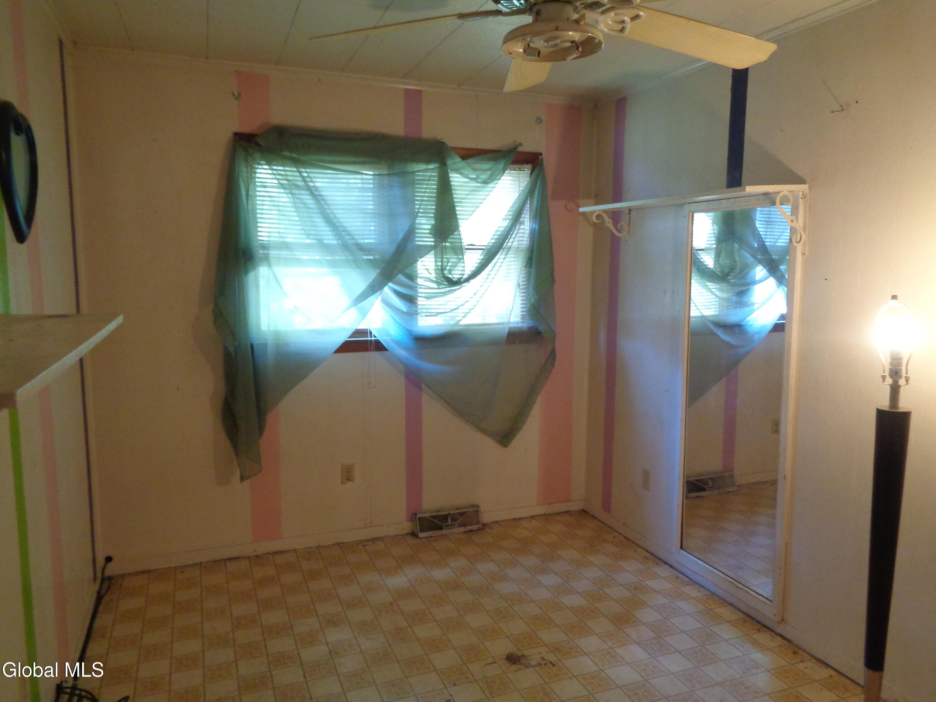 1552 4th Avenue Schenectady NY 12303